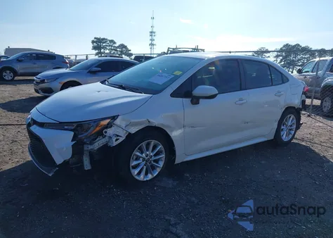 2020 Toyota Corolla Le z USA, uszkodzony, nr VIN 5YFHPRAE1LP071148